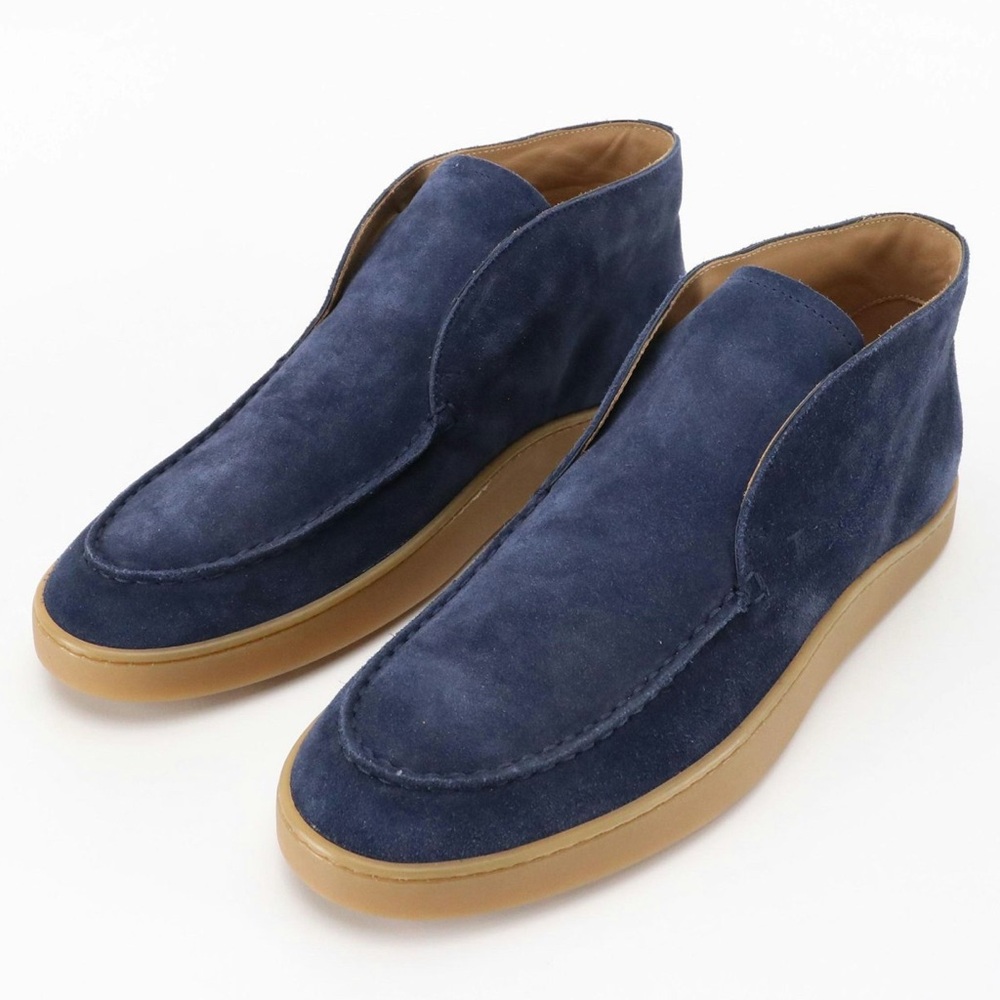 Men's Tod's Blue Suede Laceless Chukka Boots in Box